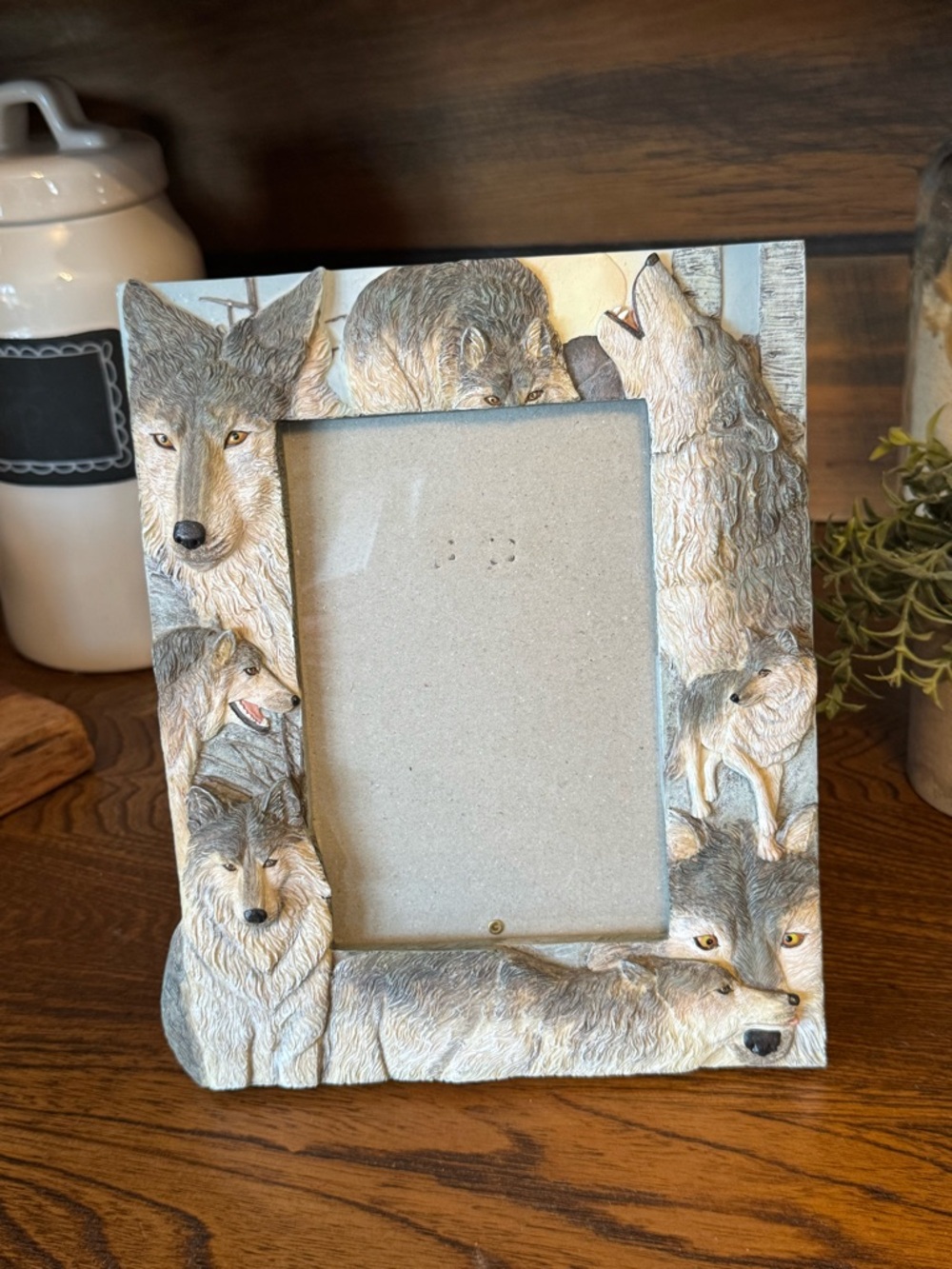 NWOT Wolf Motif Photo Frame - Neutral Gray and Cream Home Accent